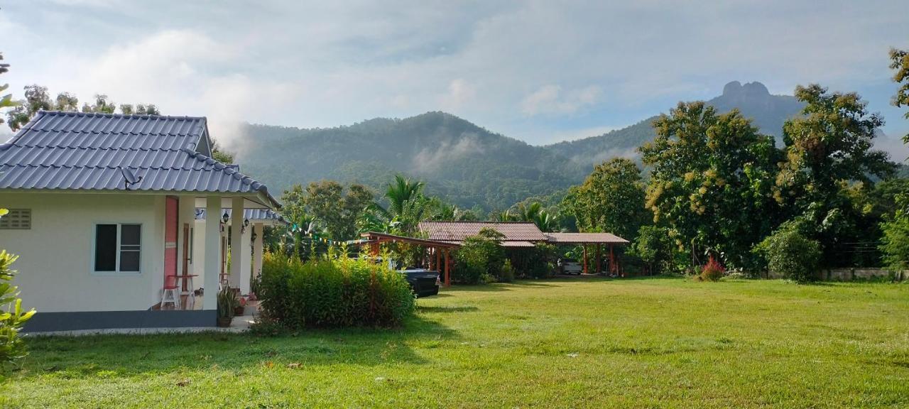 Pimpisa Garden พิมพิศา การ์เด้นท์ Villa Khuang Kom Eksteriør bilde